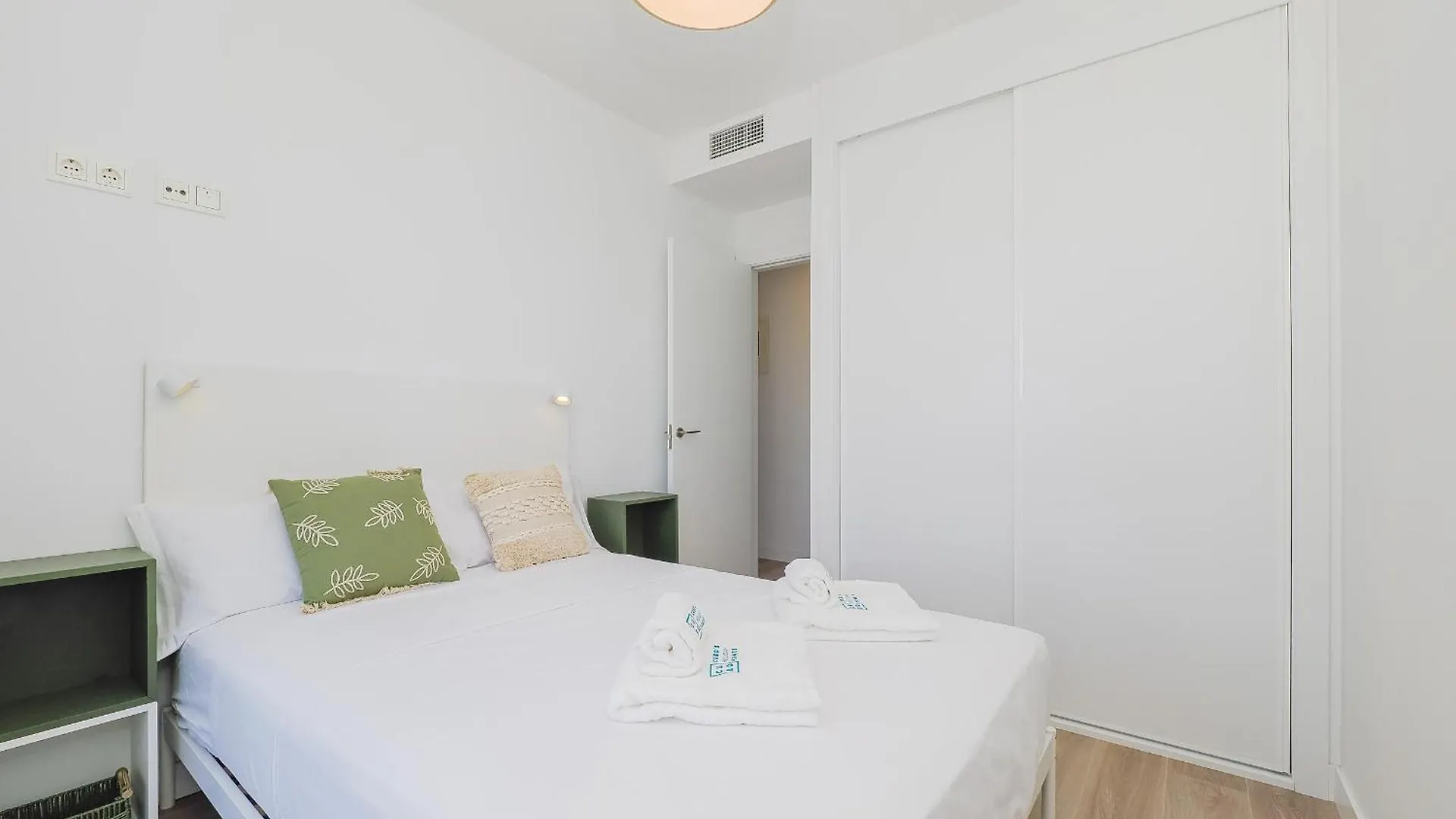 Cubo'S Urban Sky Malaga Apartment West View 5