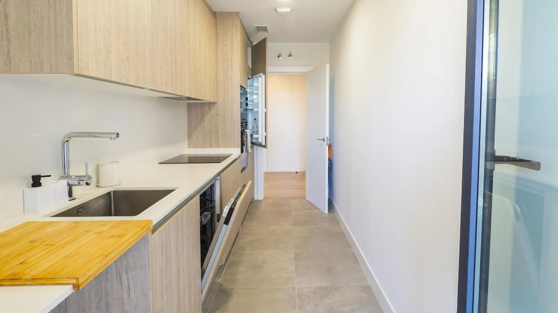 Cubo'S Urban Sky Malaga Apartment West View 5
