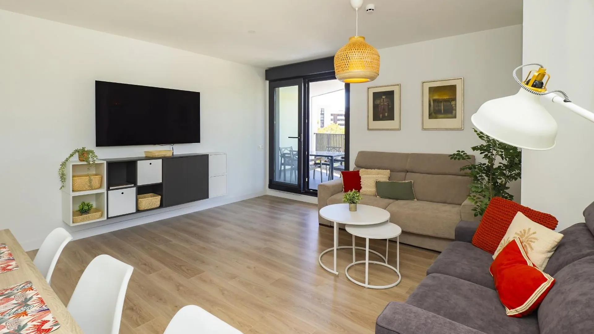 Cubo'S Urban Sky Malaga Apartment West View 5
