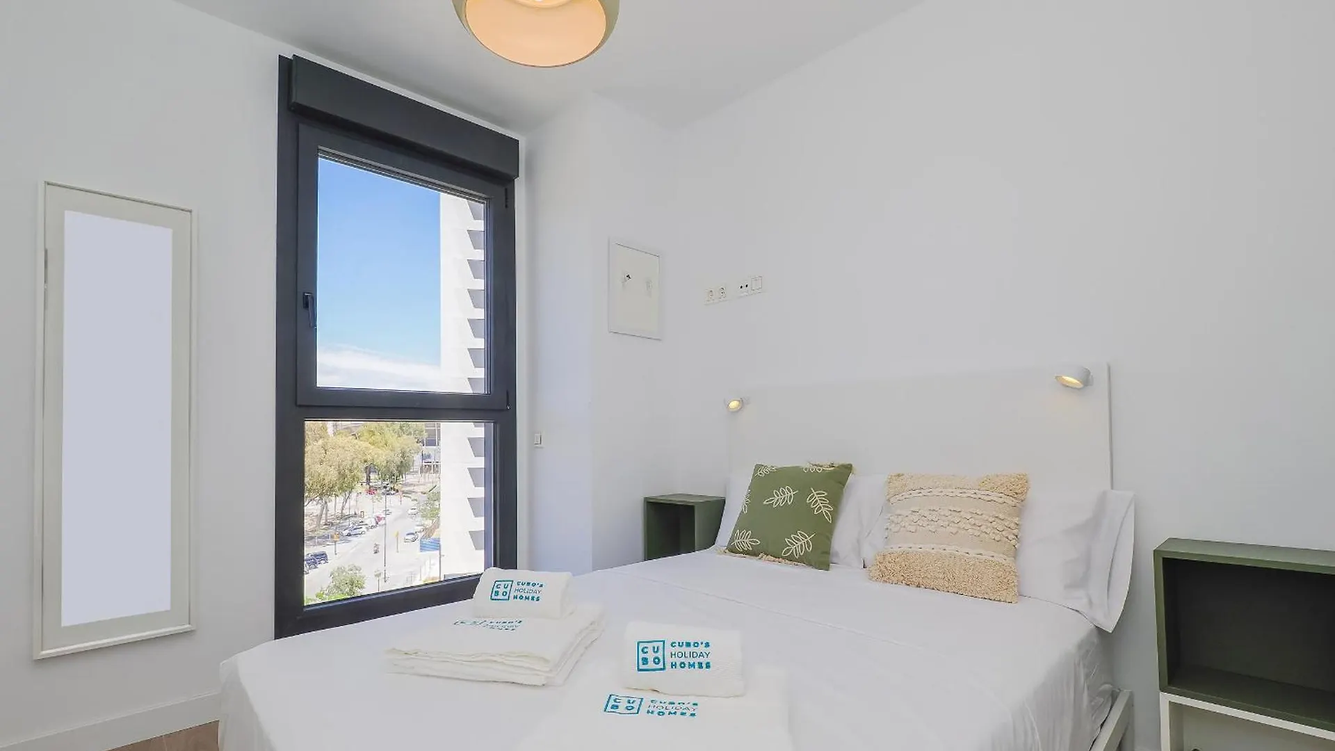 Cubo'S Urban Sky Malaga Apartment West View 5